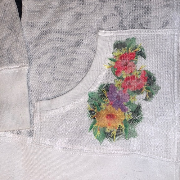 Zip up Lacey hoodie with flowers - Picture 3 of 6